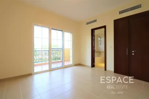 Villa in Arabian Ranches, Dubai 2 bedrooms, 175 sq.m. № 62309 - photo 11