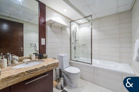 Apartment in BURJ VIEWS in Downtown Dubai (Downtown Burj Dubai), Dubai 1 bedroom, 68 sq.m. № 79312 - photo 9