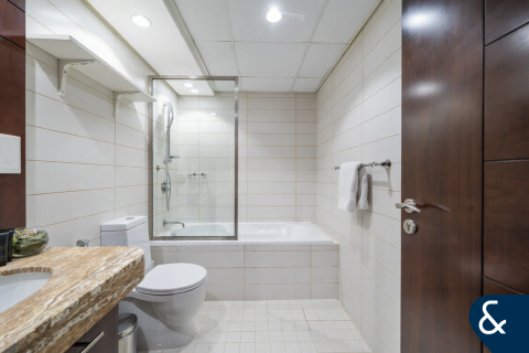 Apartment in BURJ VIEWS in Downtown Dubai (Downtown Burj Dubai), Dubai 1 bedroom, 68 sq.m. № 79312 - photo 7