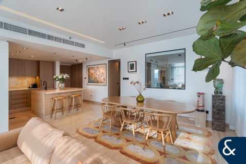 Apartamento en The Views, Dubai, 2 dormitorios, 130 m², № 79340 - foto 4