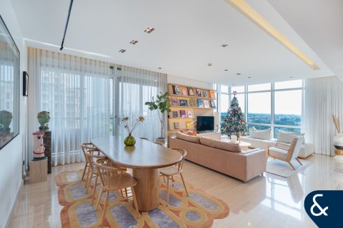 Apartamento en The Views, Dubai, 2 dormitorios, 130 m², № 79340 - foto 3