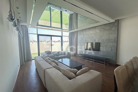 Снять в аренду виллу в Picadilly Green, DAMAC Hills (Akoya by DAMAC), Дубай: 5 спален, 420.5м², № 6700 - фото 1