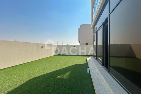 Снять в аренду виллу в Picadilly Green, DAMAC Hills (Akoya by DAMAC), Дубай: 5 спален, 420.5м², № 6700 - фото 3