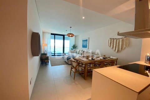 Apartamento en Jumeirah Beach Residence, Dubai, 3 dormitorios, 180 m², № 6715 - foto 2