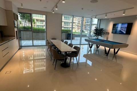 Apartment in BEACH VISTA in Dubai 1 bedroom, 80 sq.m. № 31138 - photo 1