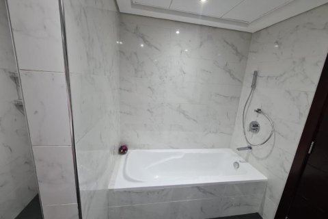 Apartamento en BURJ VIEWS en Dubai, 2 dormitorios, 136 m², № 31146 - foto 4