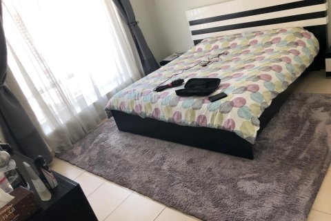 Apartamento en BURJ VIEWS en Dubai, 2 dormitorios, 136 m², № 31146 - foto 2