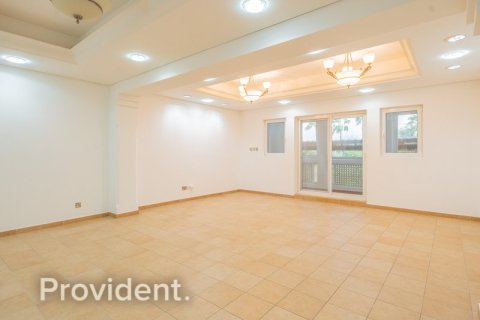 Купить квартиру в Dubai Festival City, Дубай: 3 спальни, 284.5м², № 30489 - фото 1