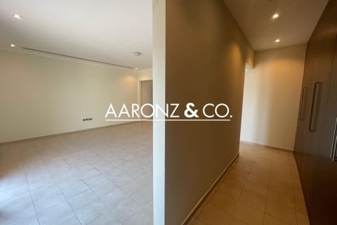 Villa à Jumeirah Park, Dubai, 4 chambres, 442 m², № 103175 - photo 9