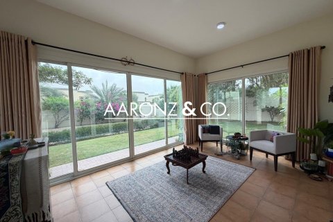 Villa à Jumeirah Park, Dubai, 4 chambres, 442 m², № 103175 - photo 3