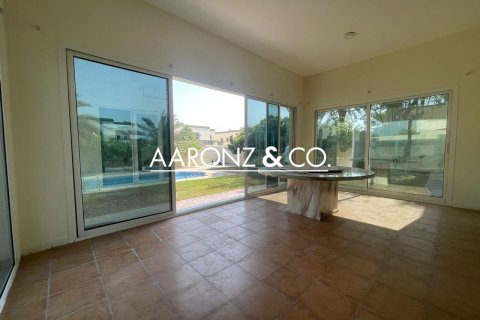 Villa à Jumeirah Park, Dubai, 4 chambres, 442 m², № 103175 - photo 12