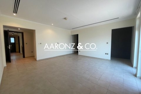 Villa à Jumeirah Park, Dubai, 4 chambres, 442 m², № 103175 - photo 11