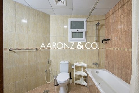 Appartement à Jumeirah Lake Towers, Dubai, 3 chambres, 106 m², № 103185 - photo 5