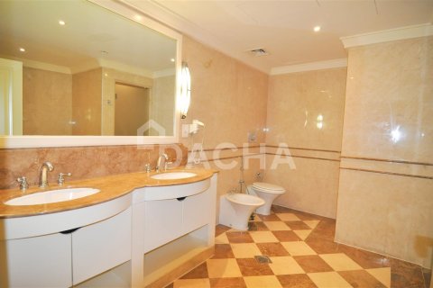 Apartamento en Jumeirah Beach Residence, Dubai, 1 dormitorio, 136 m², № 6549 - foto 11