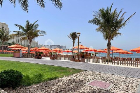 Снять в аренду квартиру в Azure Residences, Пальма Джумейра, Дубай: 1 спальня, 106.1м², № 6553 - фото 7