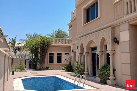 Villa en Palm Jumeirah, Dubai, 5 dormitorios, 727.5 m², № 111461 - foto 2