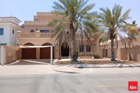 Villa en Palm Jumeirah, Dubai, 5 dormitorios, 727.5 m², № 111461 - foto 8
