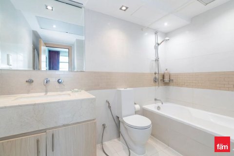 Apartment in Dubai Marina, Dubai 1 bedroom, 74 sq.m. № 111462 - photo 6