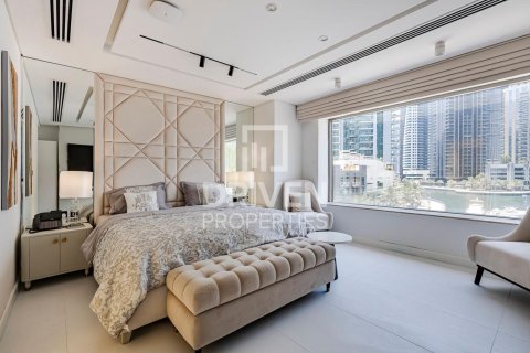 Снять в аренду виллу в Дубай Марине, Дубай: 5 спален, 460.89м², № 128427 - фото 9