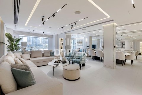 Вилла в Дубай Марине, Дубай, 5 спален, 460.89м², № 128427