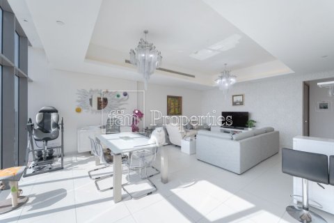 Apartment in Downtown Dubai (Downtown Burj Dubai), Dubai 2 bedrooms, 150.3 sq.m. № 4883 - photo 2
