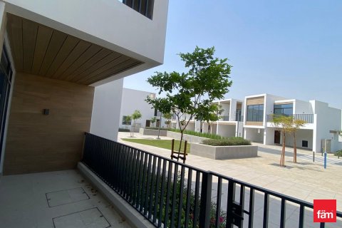 Villa in Dubai 3 bedrooms, 118.1 sq.m. № 40462 - photo 13