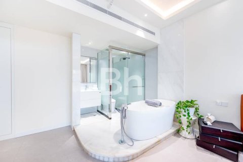 Apartment in Business Bay, Dubai 2 bedrooms, 124 sq.m. № 24080 - photo 7