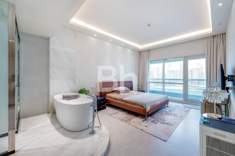Apartment in Business Bay, Dubai 2 bedrooms, 124 sq.m. № 24080 - photo 9