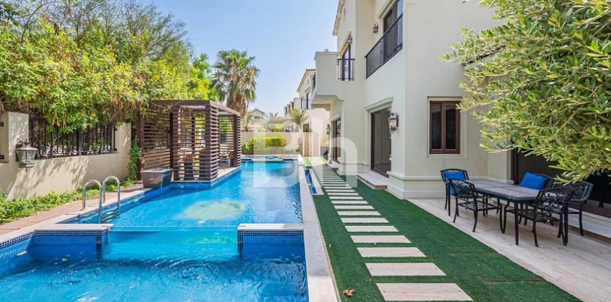 Villa in Arabian Ranches, Dubai 6 bedrooms, 501 sq.m. № 24099