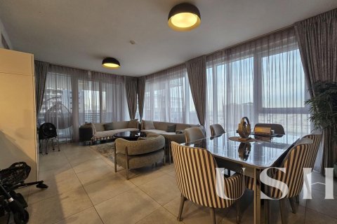 Apartment in Zabeel, Dubai 2 bedrooms, 123 sq.m. № 39721 - photo 1
