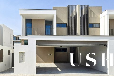 Villa en Al Furjan, Dubai, 4 dormitorios, 368 m², № 39712 - foto 1
