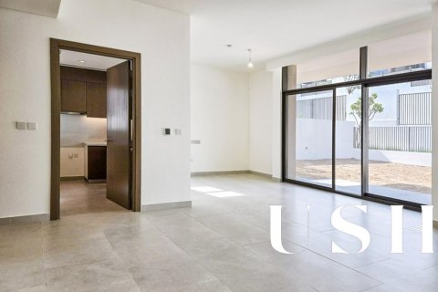 Villa en Al Furjan, Dubai, 4 dormitorios, 368 m², № 39712 - foto 3
