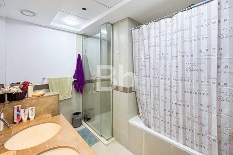 Apartment in Downtown Dubai (Downtown Burj Dubai), Dubai 2 bedrooms, 138 sq.m. № 21134 - photo 10