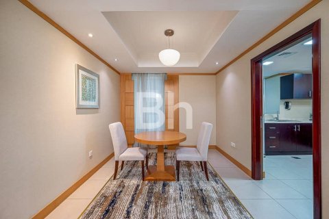 Снять в аренду апартаменты в отеле в Sheikh Zayed Road, Дубай: 2 спальни, 75м², № 21136 - фото 8