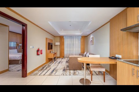 Снять в аренду апартаменты в отеле в Sheikh Zayed Road, Дубай: 1 спальня, 52м², № 21138 - фото 19