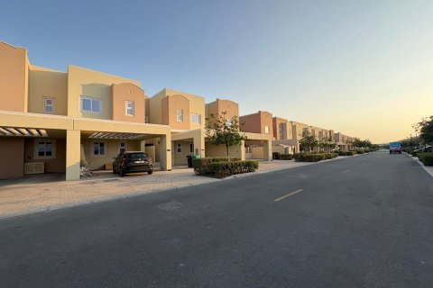 Maison de ville à Dubai, 3 chambres, 181 m², № 101268 - photo 2