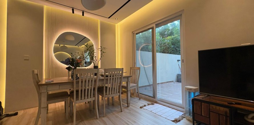 Maison de ville à Dubai, 3 chambres, 181 m², № 101268