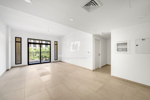 Купить квартиру в Madinat Jumeirah Living, Умм-Сукейм, Дубай: 1 спальня, 73м², № 8752 - фото 2