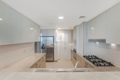 Apartment in Burj Vista, Downtown Dubai (Downtown Burj Dubai), Dubai 3 bedrooms, 196 sq.m. № 8758 - photo 4