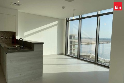 Apartment in Dubai 3 bedrooms, 162.2 sq.m. № 16478 - photo 1