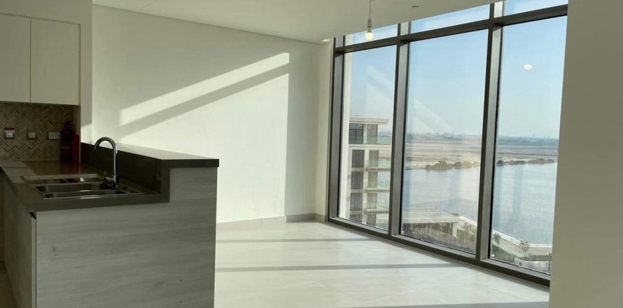 Apartment in Dubai 3 bedrooms, 162.2 sq.m. № 16478