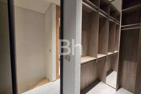 Снять в аренду квартиру в Джумейра Вилладж Серкл, Дубай: 1 спальня, 74м², № 24011 - фото 22