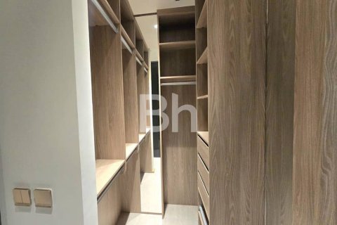 Снять в аренду квартиру в Джумейра Вилладж Серкл, Дубай: 1 спальня, 74м², № 24011 - фото 21
