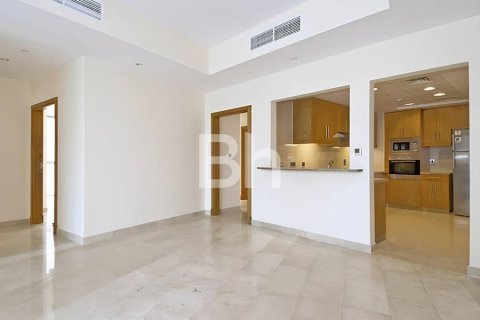 Apartment in Dubai Marina, Dubai 3 bedrooms, 164 sq.m. № 24010 - photo 12
