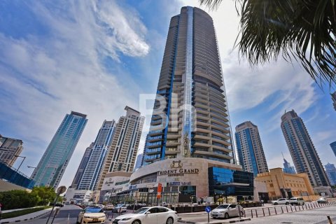 Apartment in Dubai Marina, Dubai 3 bedrooms, 164 sq.m. № 24010 - photo 3