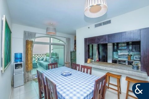 Apartment in The Views, Dubai 2 bedrooms, 174 sq.m. № 78988 - photo 5