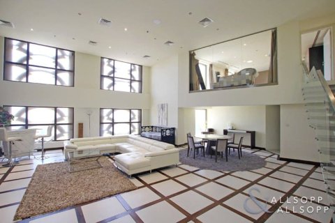 Apartment in Sadaf, Jumeirah Beach Residence, Dubai 2 bedrooms, 171 sq.m. № 78918 - photo 26