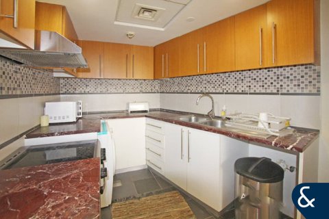 Apartment in Sadaf, Jumeirah Beach Residence, Dubai 2 bedrooms, 171 sq.m. № 78918 - photo 4