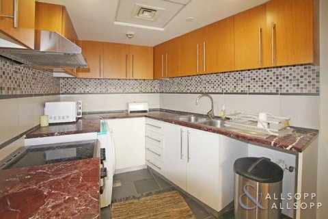 Apartment in Sadaf, Jumeirah Beach Residence, Dubai 2 bedrooms, 171 sq.m. № 78918 - photo 30