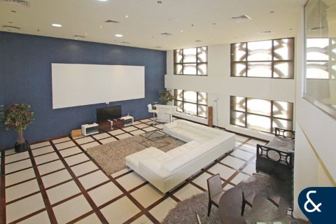 Apartment in Sadaf, Jumeirah Beach Residence, Dubai 2 bedrooms, 171 sq.m. № 78918 - photo 10